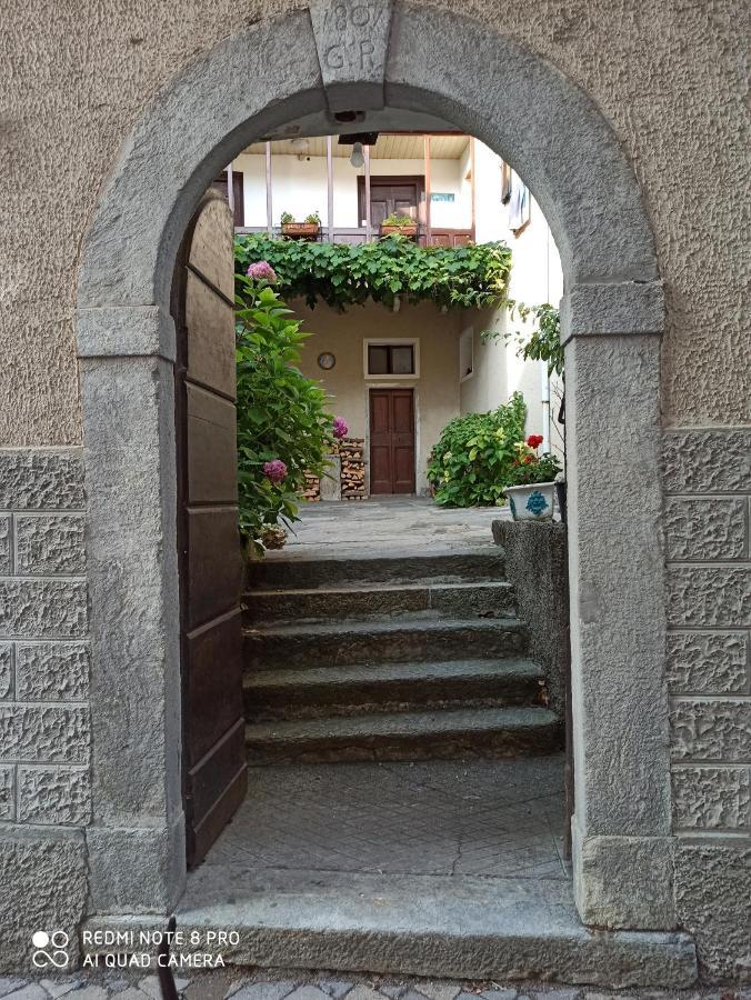 Appartamento Casa Olmi Dependance Castiglione dʼIntelvi Esterno foto